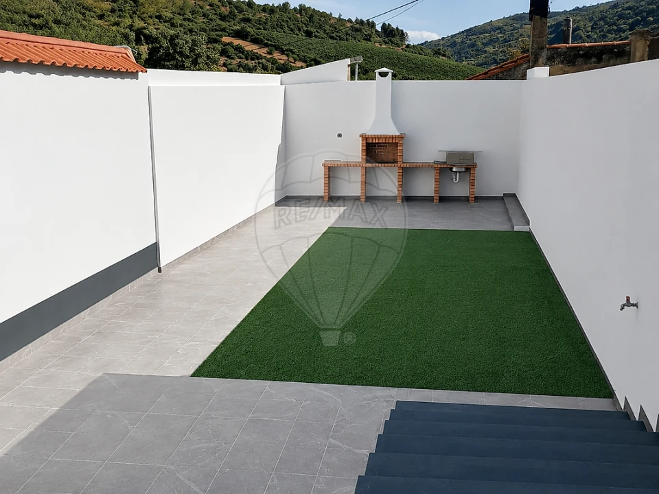 Moradia T3 para Venda em Meca Foto 6