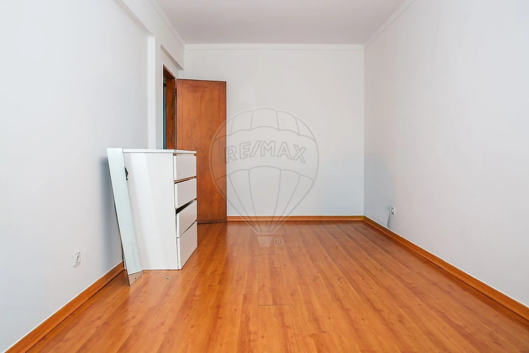 Apartamento T3 para Venda em Arruda dos Vinhos Foto 10