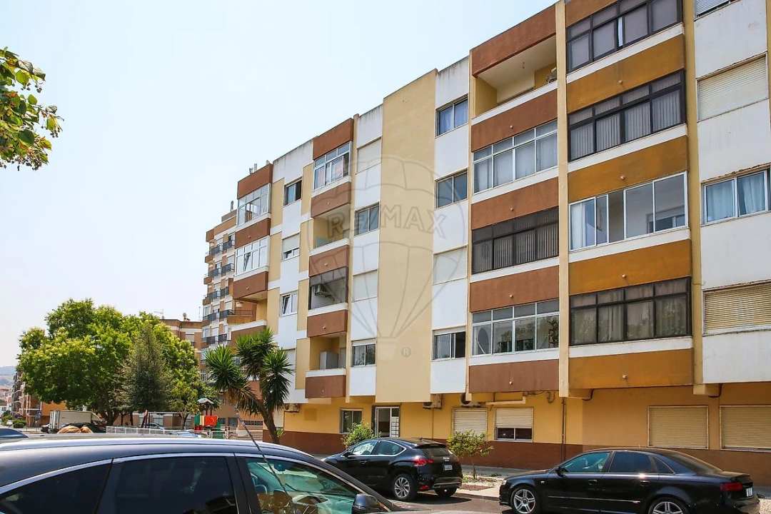 Apartamento T3 para Venda em Arruda dos Vinhos Foto 4