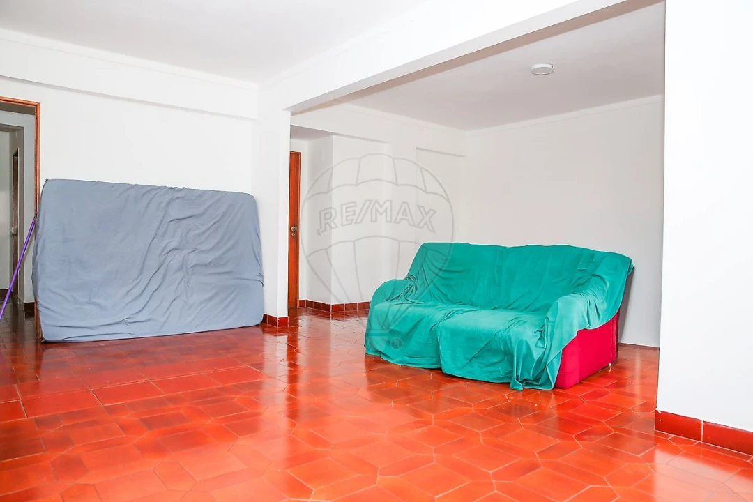 Apartamento T3 para Venda em Arruda dos Vinhos Foto 17