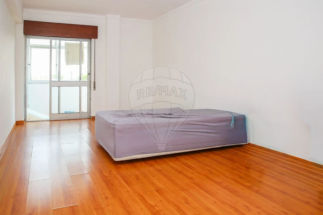 Apartamento T3 para Venda em Arruda dos Vinhos Foto 7