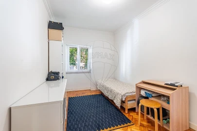 Apartamento T2 para Venda em Venteira