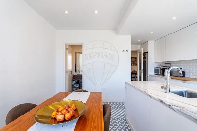 Apartamento T2 para Venda em Venteira