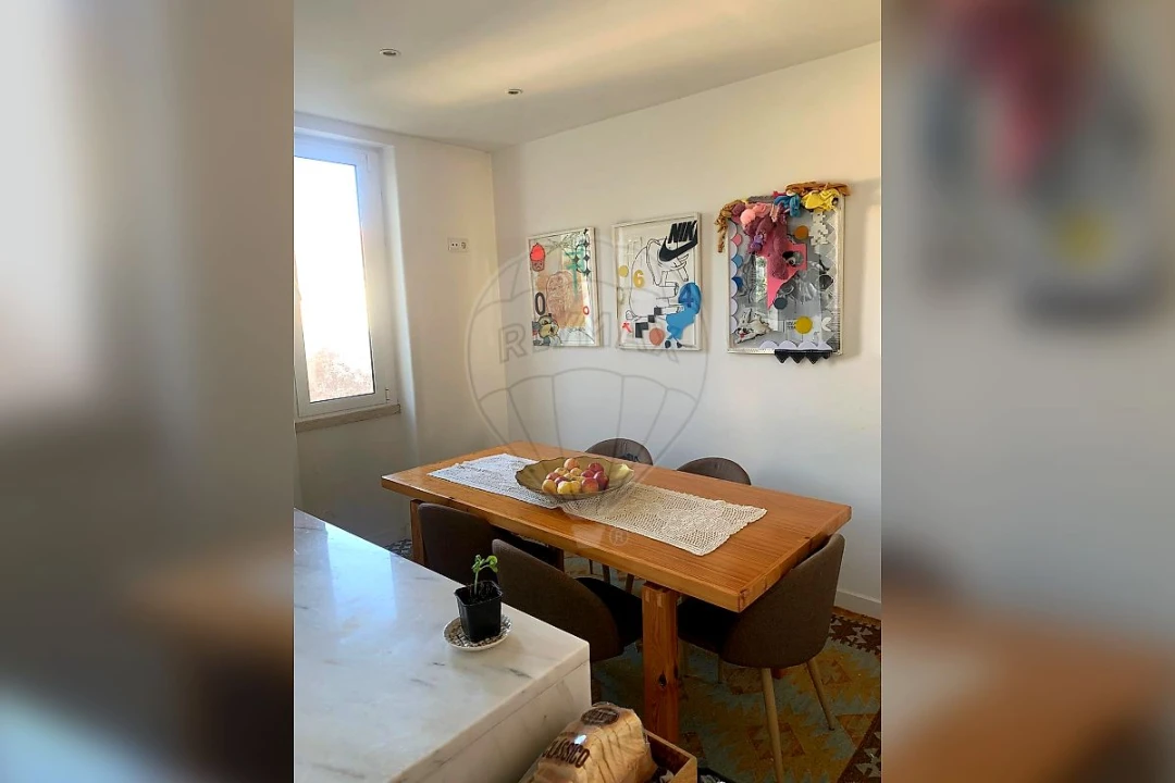 Apartamento T2 para Venda em Venteira Foto 4