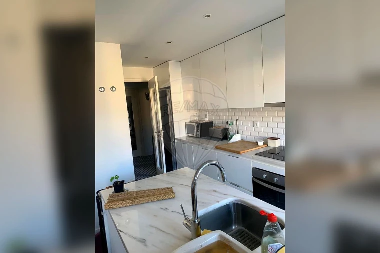 Apartamento T2 para Venda em Venteira Foto 7