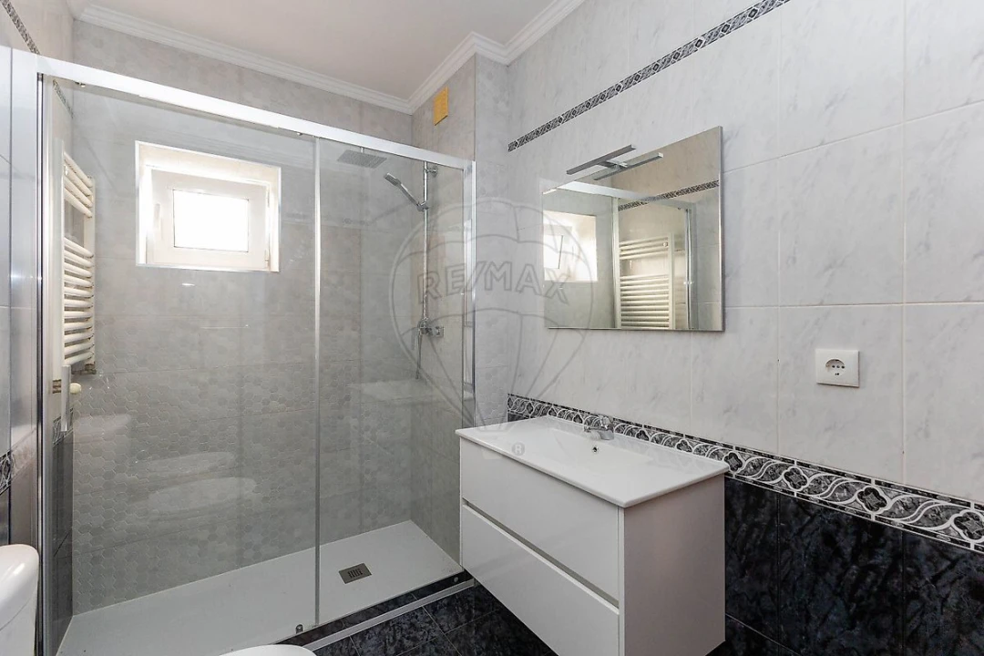 Apartamento T2 para Arrendamento em Recezinhos (São Martinho) Foto 22