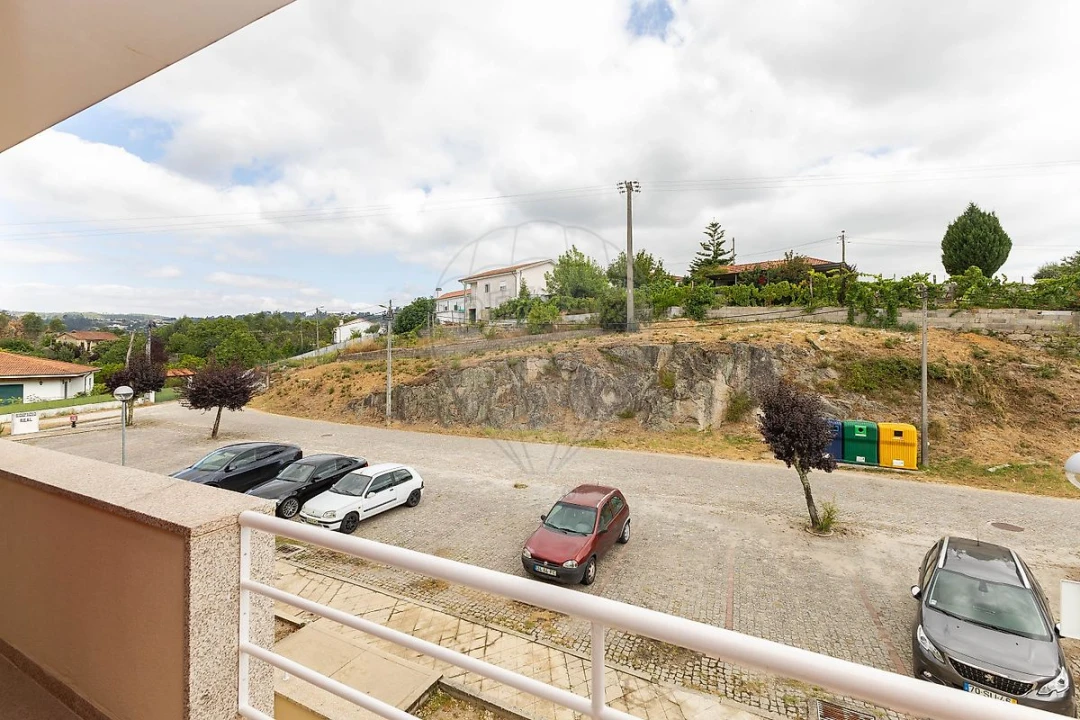 Apartamento T2 para Arrendamento em Recezinhos (São Martinho) Foto 25