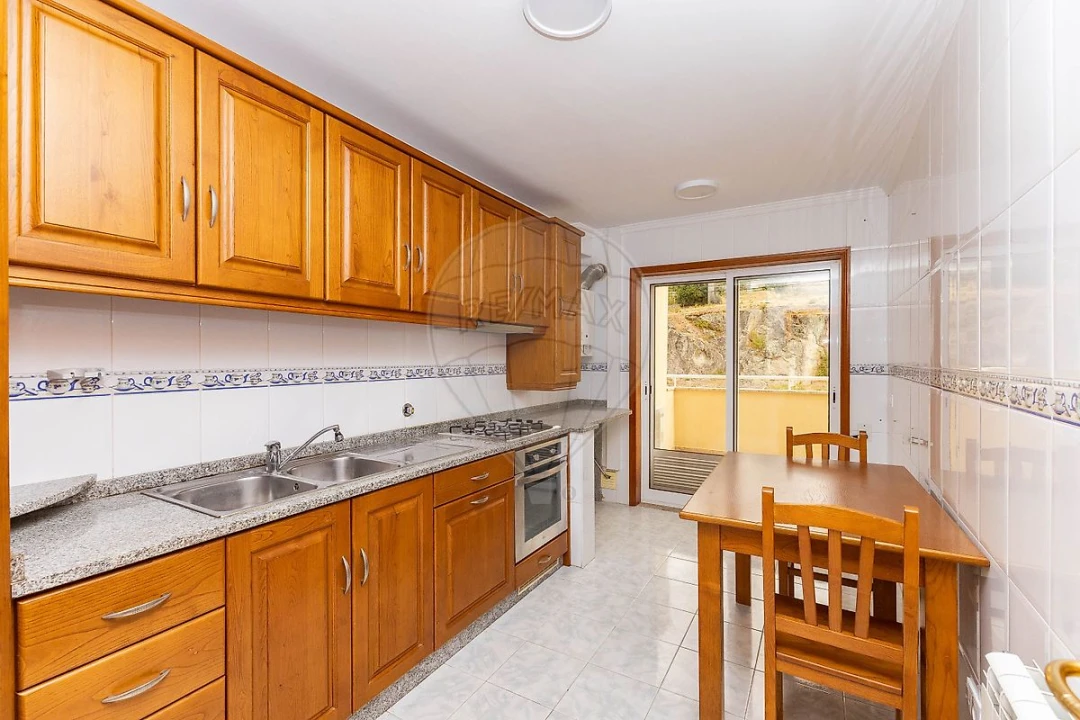 Apartamento T2 para Arrendamento em Recezinhos (São Martinho) Foto 15