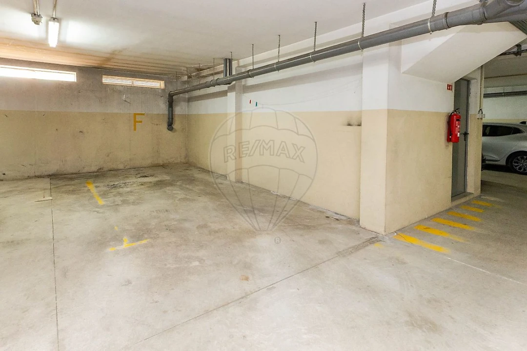 Apartamento T2 para Arrendamento em Recezinhos (São Martinho) Foto 26