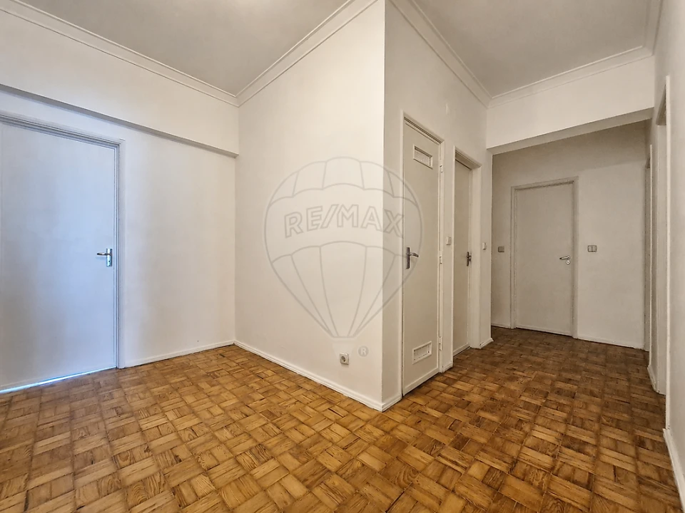 Apartamento T3 para Venda em Póvoa de Santa Iria e Forte da Casa Foto 36
