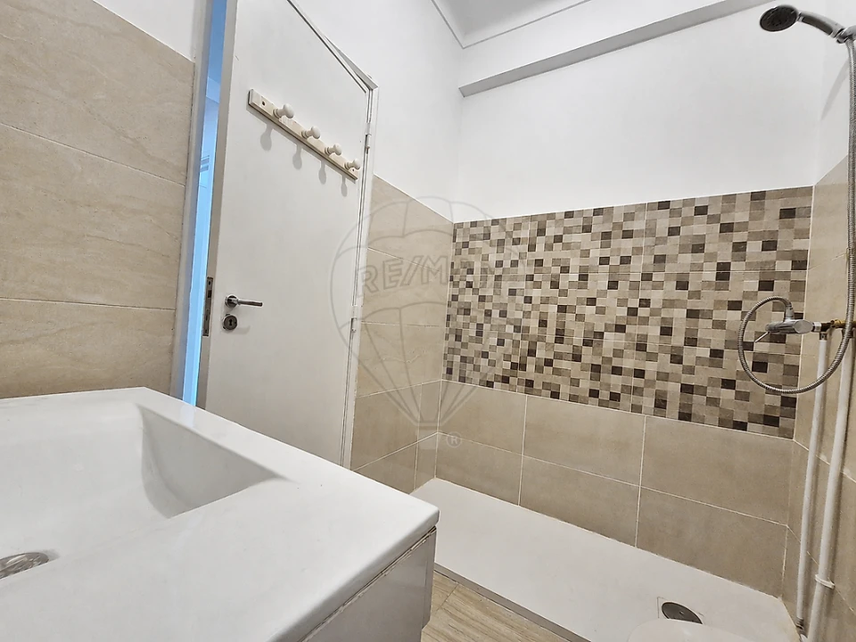 Apartamento T3 para Venda em Póvoa de Santa Iria e Forte da Casa Foto 25