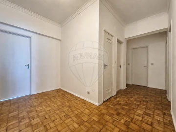 Apartamento T3 para Venda em Póvoa de Santa Iria e Forte da Casa