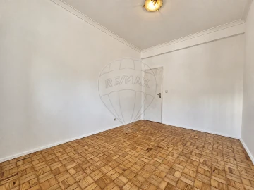 Apartamento T3 para Venda em Póvoa de Santa Iria e Forte da Casa