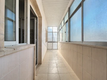 Apartamento T3 para Venda em Póvoa de Santa Iria e Forte da Casa