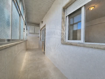 Apartamento T3 para Venda em Póvoa de Santa Iria e Forte da Casa