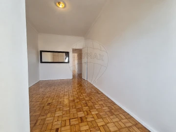 Apartamento T3 para Venda em Póvoa de Santa Iria e Forte da Casa