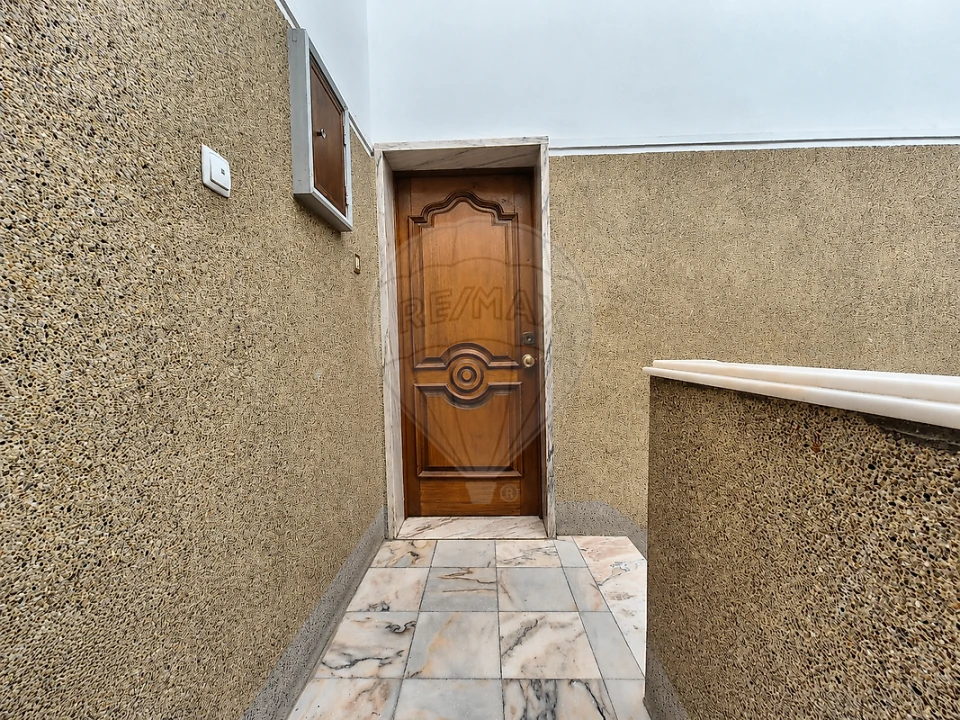 Apartamento T3 para Venda em Póvoa de Santa Iria e Forte da Casa Foto 12