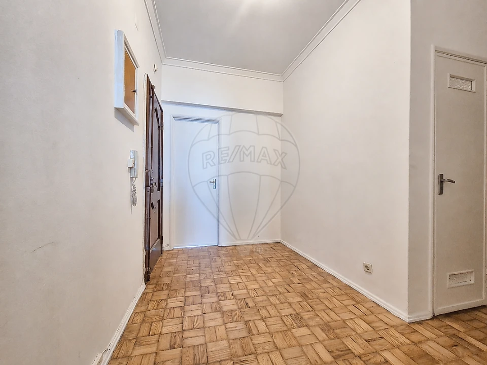 Apartamento T3 para Venda em Póvoa de Santa Iria e Forte da Casa Foto 37