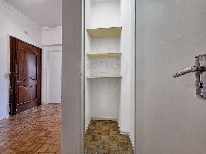 Apartamento T3 para Venda em Póvoa de Santa Iria e Forte da Casa Foto 35