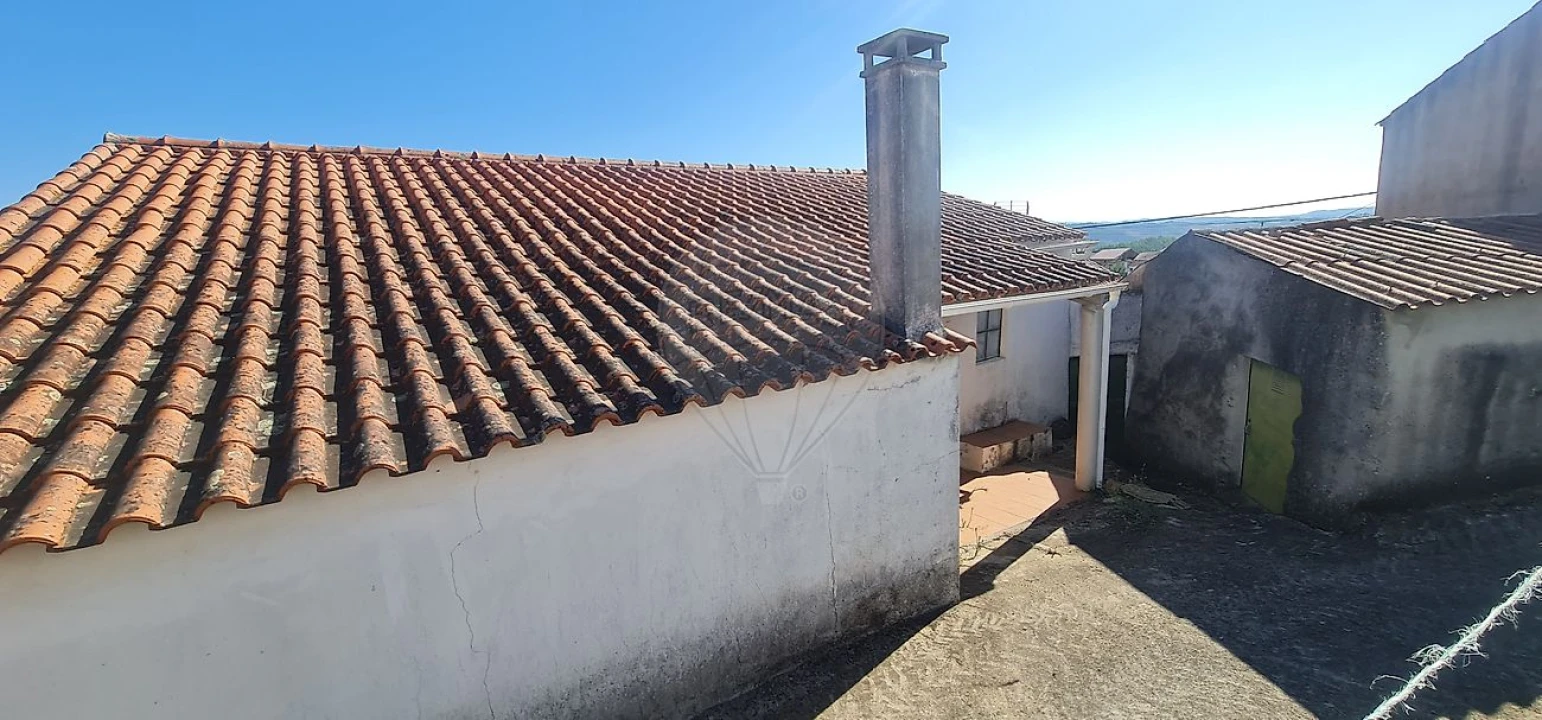 Moradia T4 para Venda em Envendos Foto 1