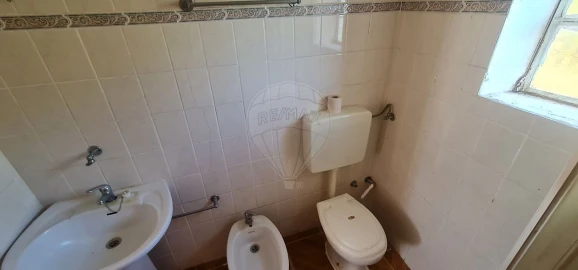 Moradia T4 para Venda em Envendos
