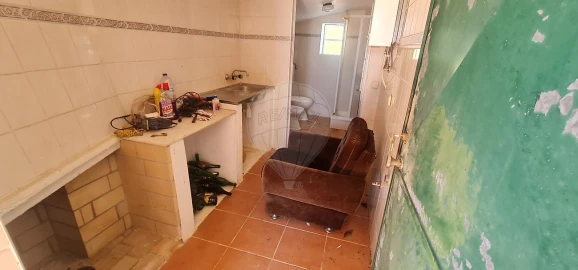 Moradia T4 para Venda em Envendos