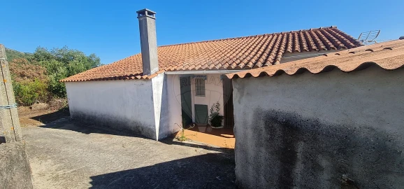 Moradia T4 para Venda em Envendos