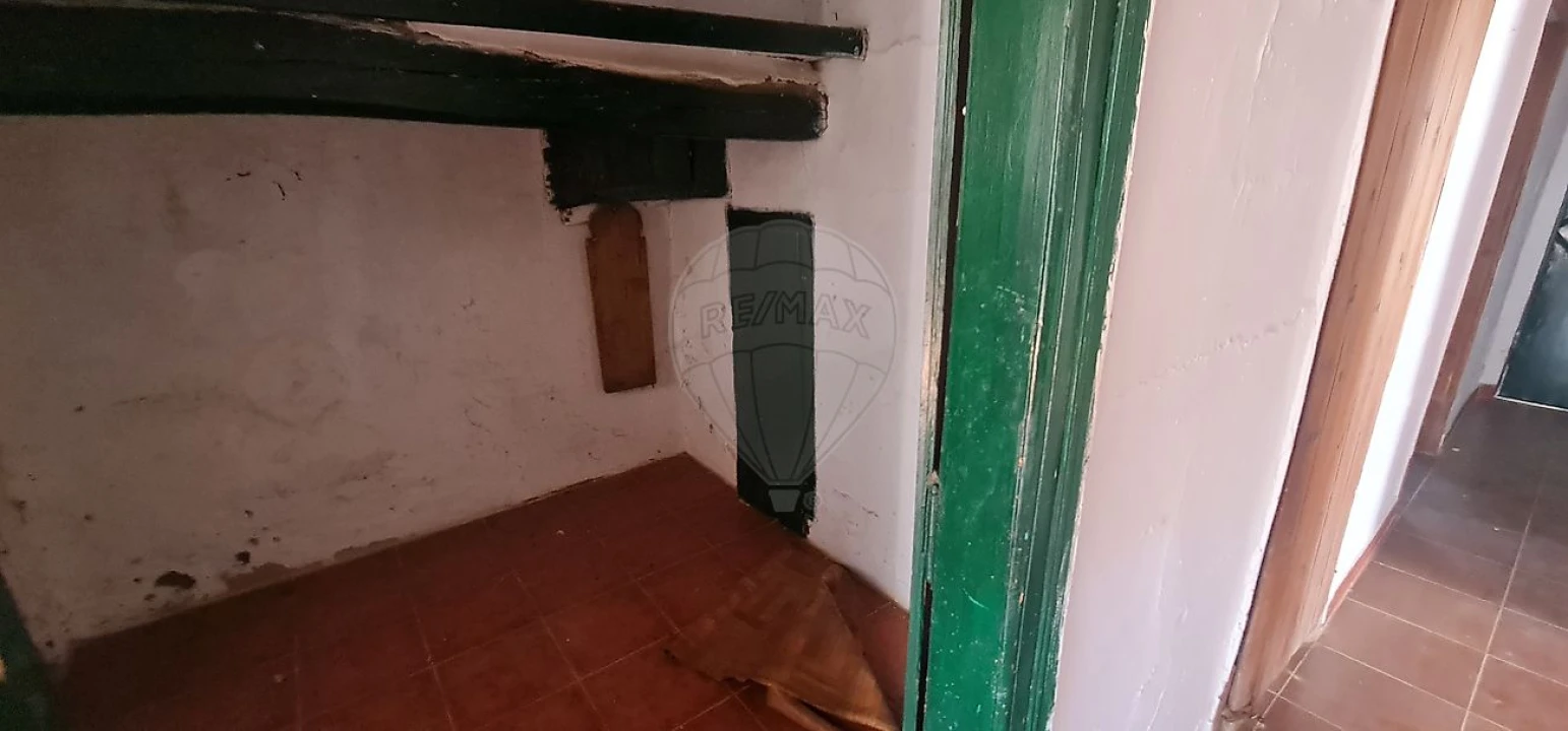 Moradia T4 para Venda em Envendos Foto 27