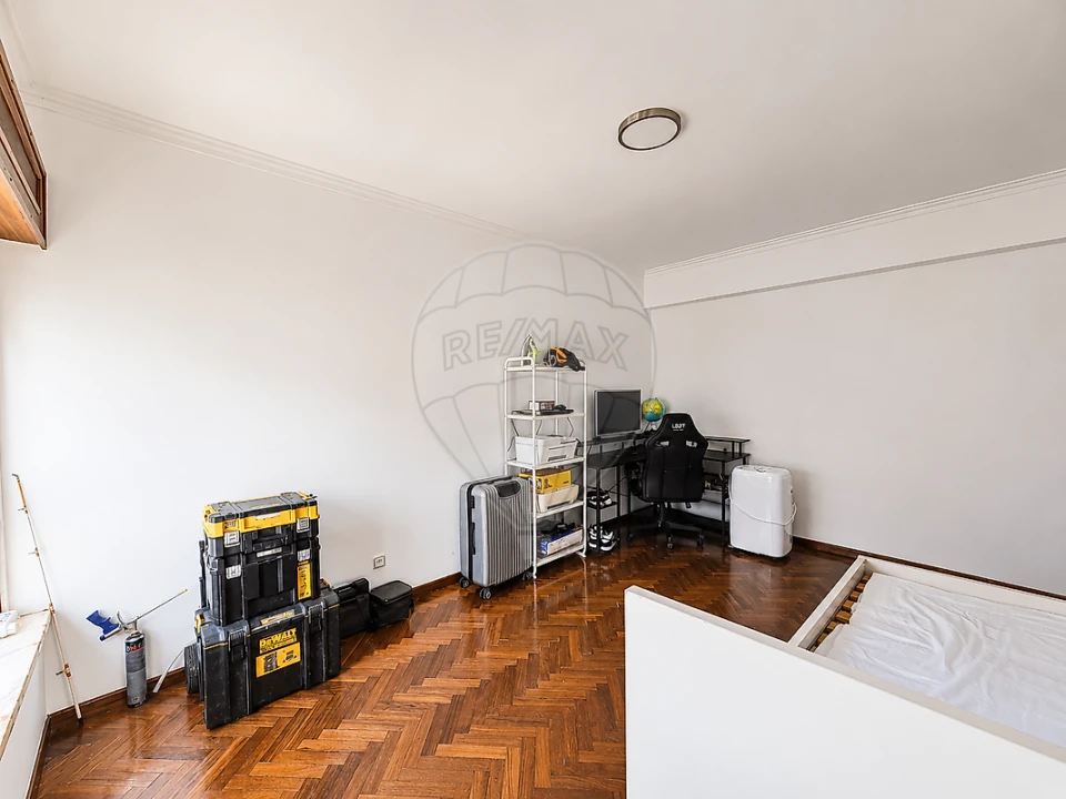 Apartamento T3 para Venda em Póvoa de Santa Iria e Forte da Casa Foto 32
