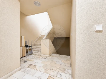 Apartamento T3 para Venda em Póvoa de Santa Iria e Forte da Casa