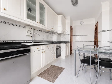 Apartamento T3 para Venda em Póvoa de Santa Iria e Forte da Casa