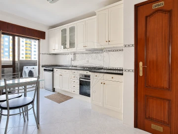 Apartamento T3 para Venda em Póvoa de Santa Iria e Forte da Casa