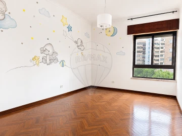 Apartamento T3 para Venda em Póvoa de Santa Iria e Forte da Casa