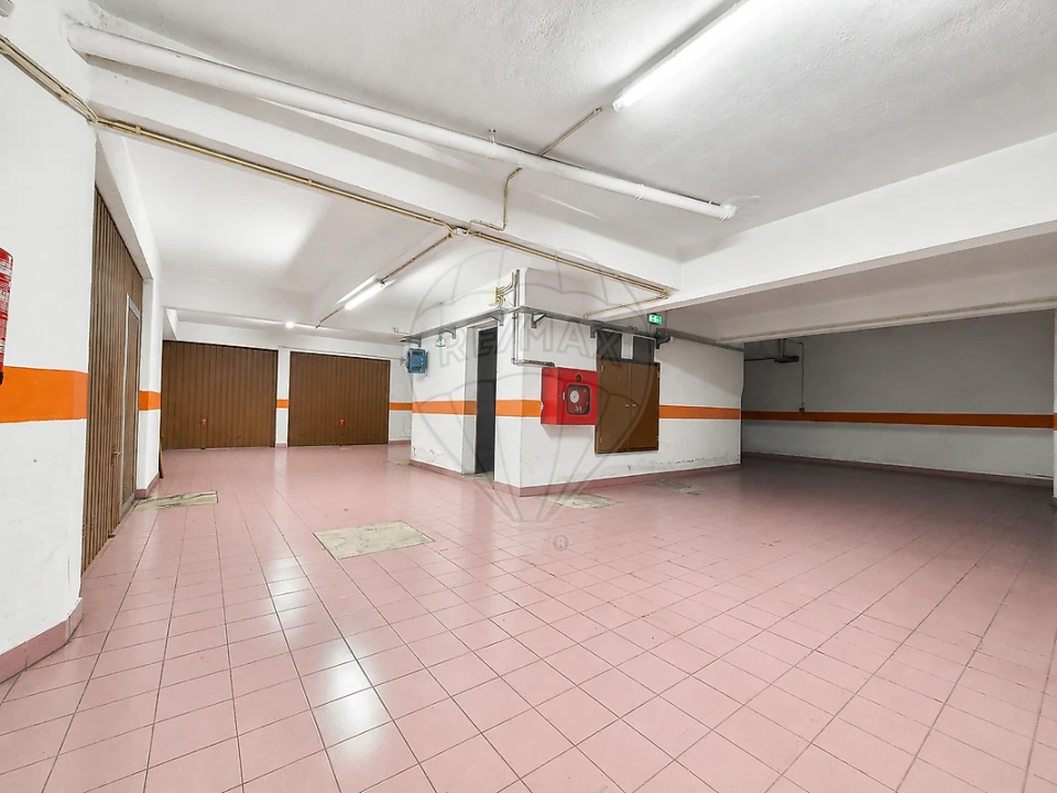 Apartamento T3 para Venda em Póvoa de Santa Iria e Forte da Casa Foto 47