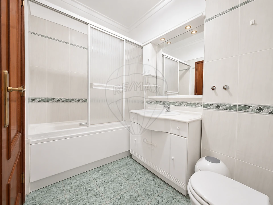 Apartamento T3 para Venda em Póvoa de Santa Iria e Forte da Casa Foto 31