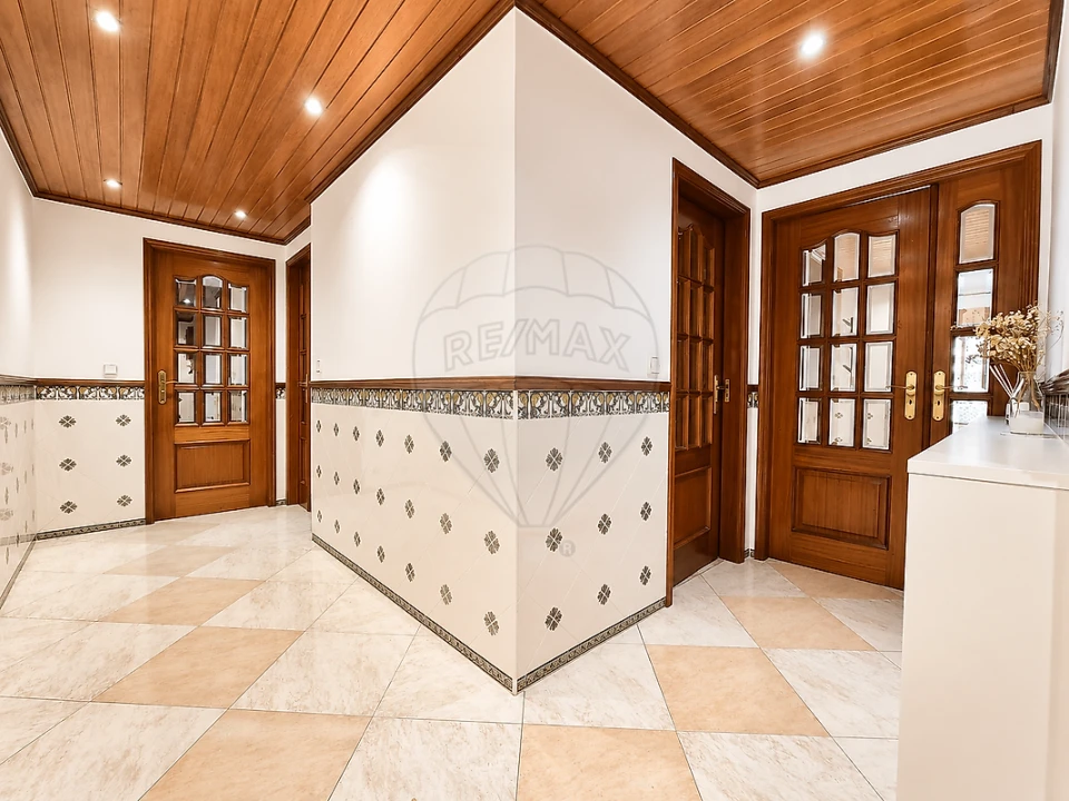 Apartamento T3 para Venda em Póvoa de Santa Iria e Forte da Casa Foto 19