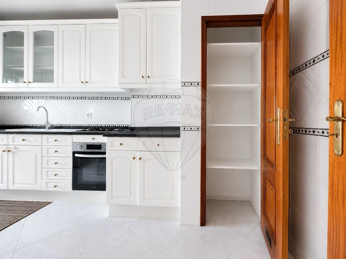 Apartamento T3 para Venda em Póvoa de Santa Iria e Forte da Casa Foto 4