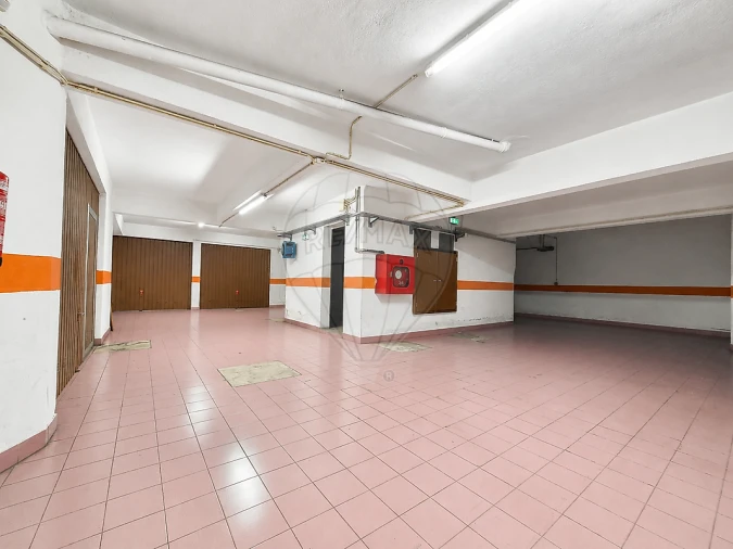 Apartamento T3 para Venda em Póvoa de Santa Iria e Forte da Casa Foto 47
