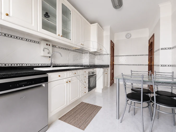 Apartamento T3 para Venda em Póvoa de Santa Iria e Forte da Casa Foto 24