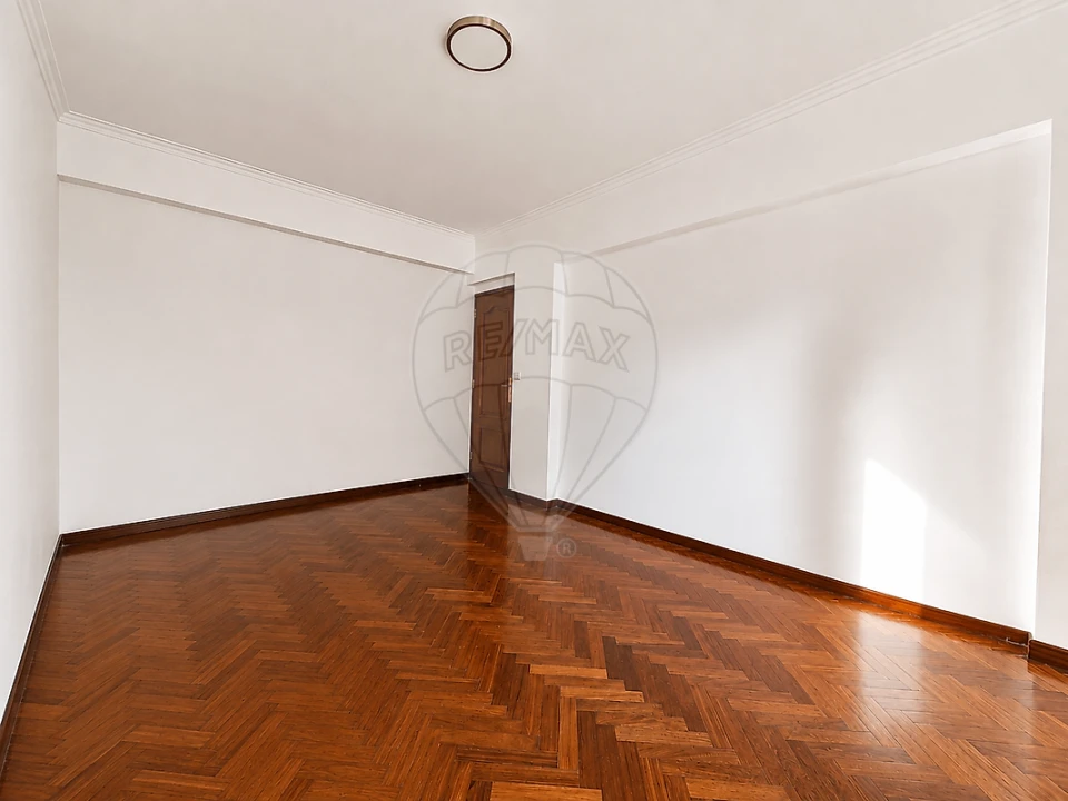 Apartamento T3 para Venda em Póvoa de Santa Iria e Forte da Casa Foto 20