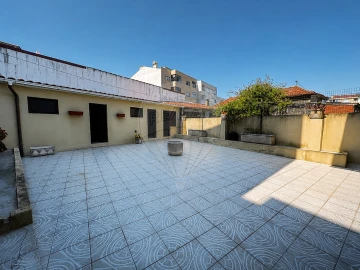 Moradia T4 para Venda em Matosinhos e Leça da Palmeira
