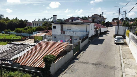 Moradia T12 para Venda em Grijó e Sermonde