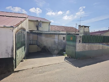 Moradia T12 para Venda em Grijó e Sermonde