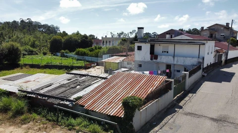 Moradia T12 para Venda em Grijó e Sermonde