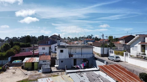 Moradia T12 para Venda em Grijó e Sermonde