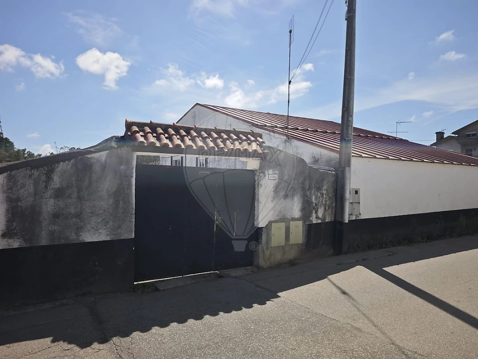 Moradia T12 para Venda em Grijó e Sermonde Foto 14