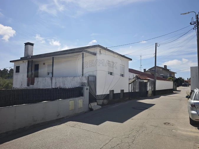 Moradia T12 para Venda em Grijó e Sermonde Foto 13