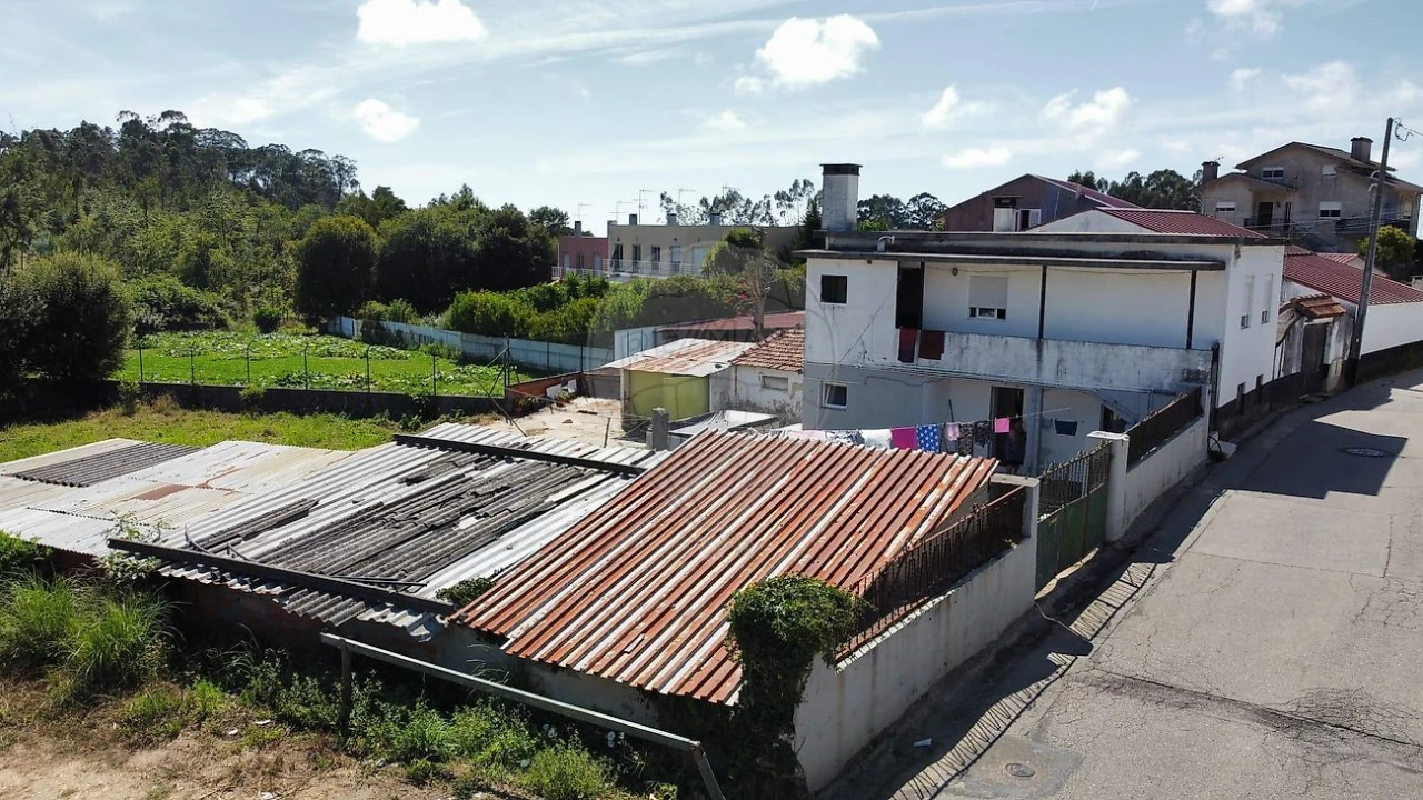 Moradia T12 para Venda em Grijó e Sermonde Foto 19