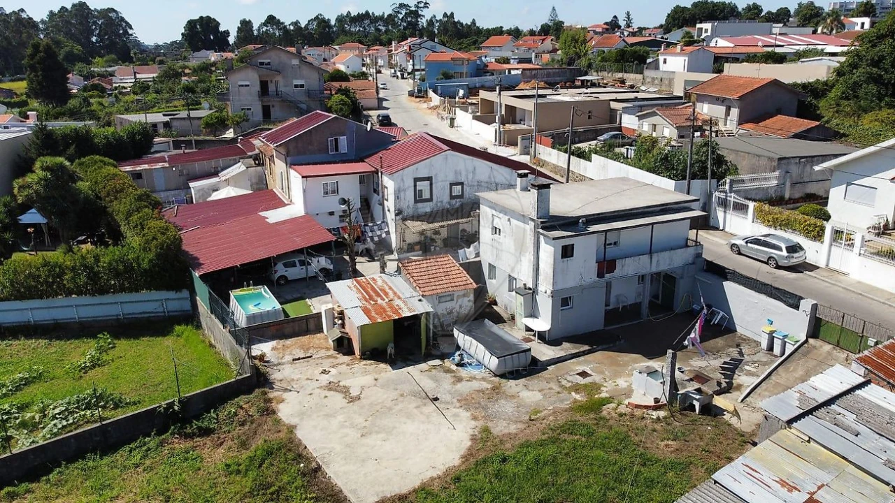 Moradia T12 para Venda em Grijó e Sermonde Foto 4