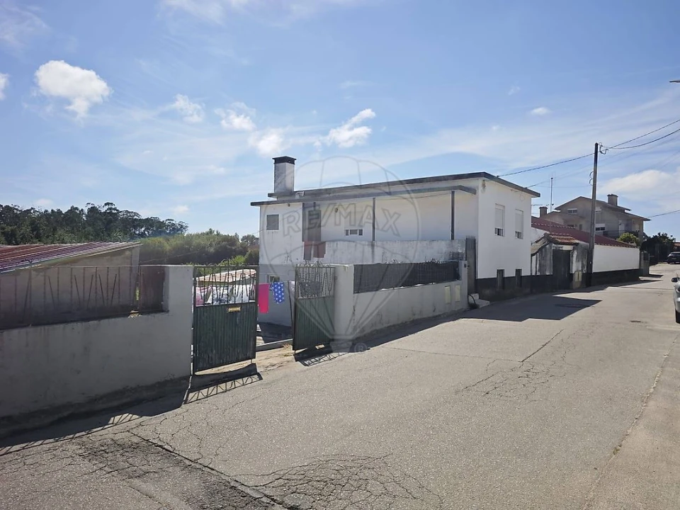 Moradia T12 para Venda em Grijó e Sermonde Foto 15